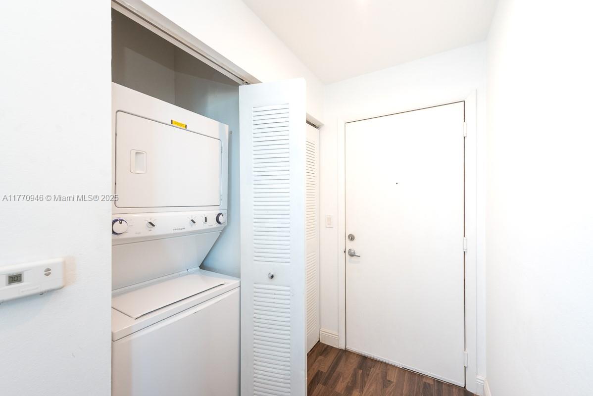 234 NE 3rd St #1502, Miami FL 33132