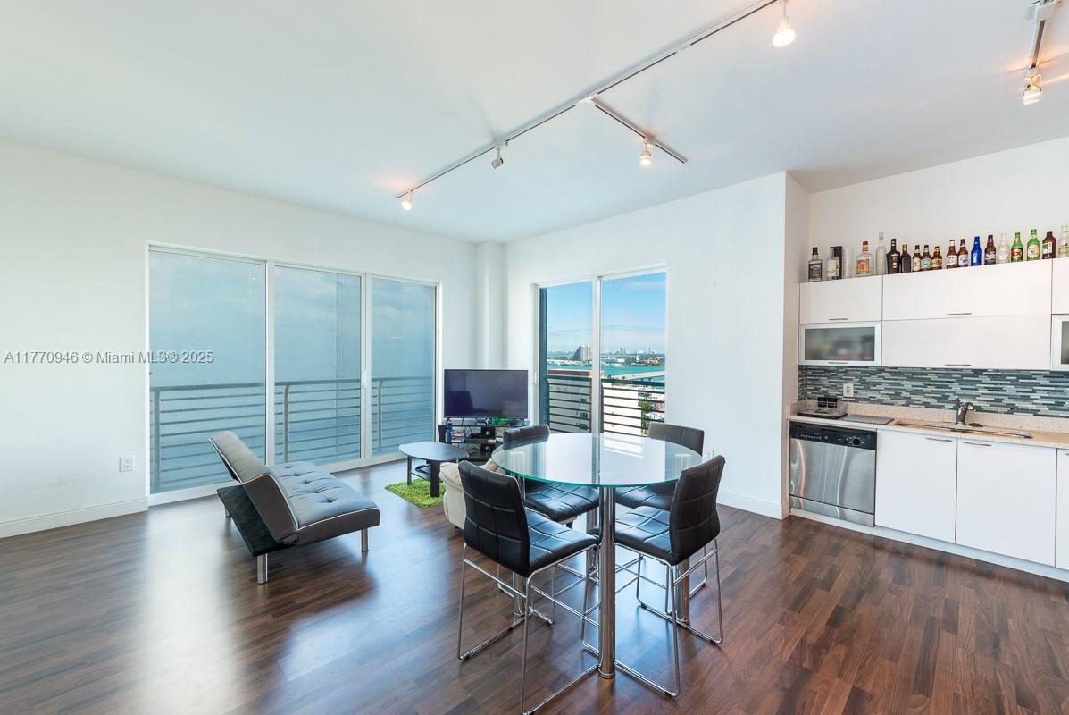 234 NE 3rd St #1502, Miami FL 33132