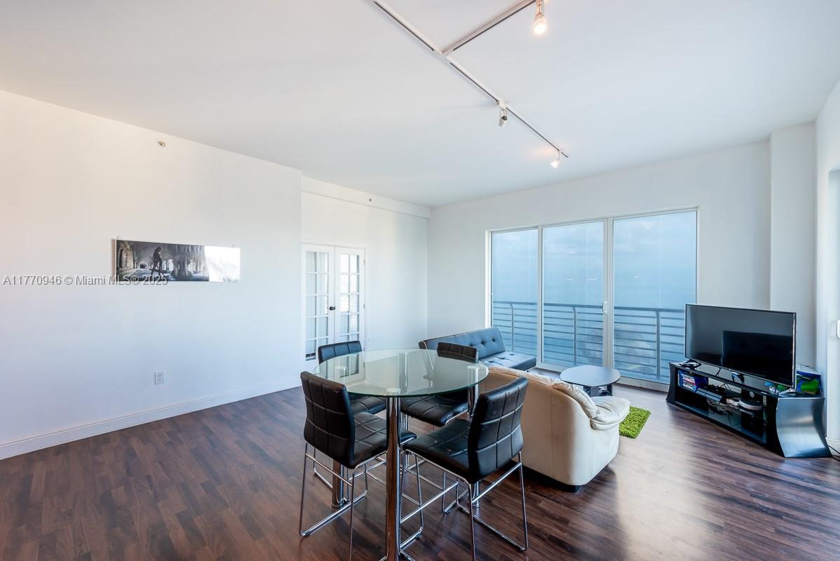 234 NE 3rd St #1502, Miami FL 33132