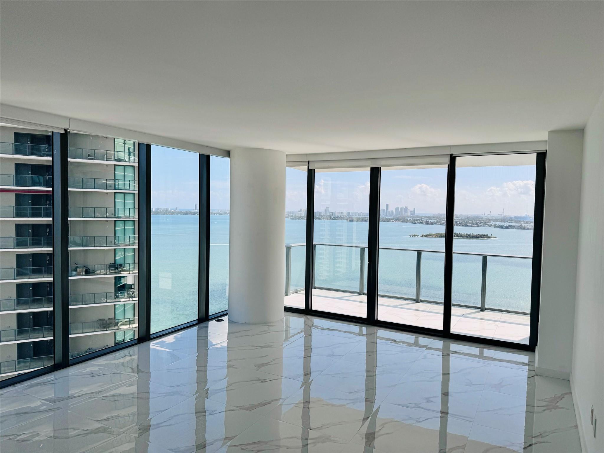 Condo for Sale in Miami, FL