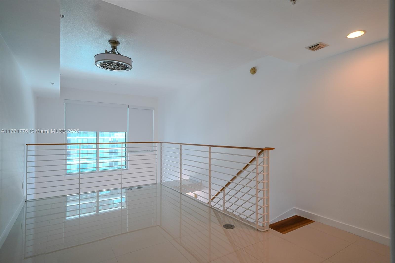 60 SW 13th St #1620, Miami FL 33130