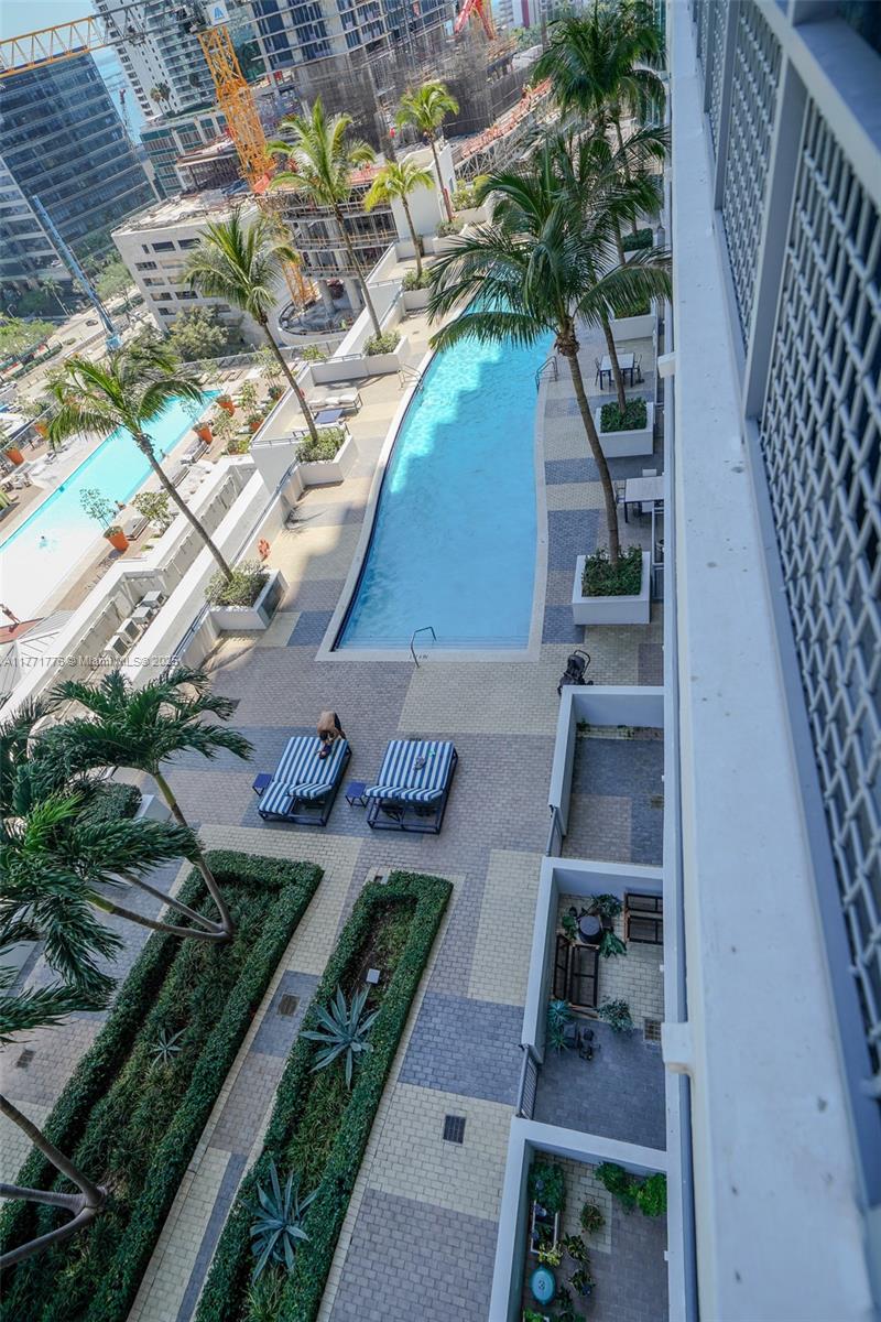 60 SW 13th St #1620, Miami FL 33130