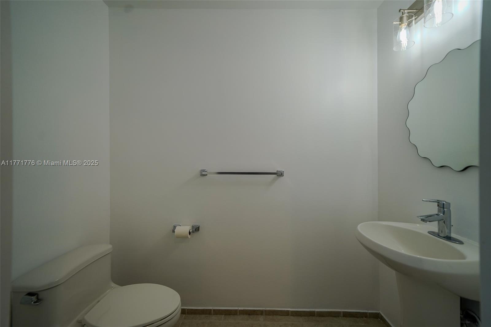 60 SW 13th St #1620, Miami FL 33130