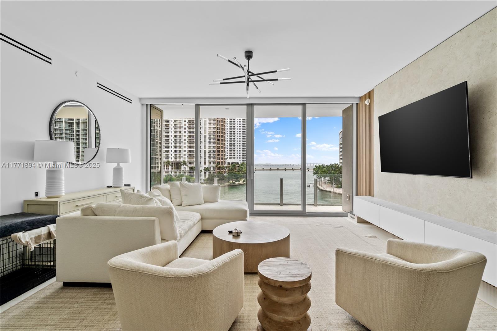 Apartamento à Venda em Miami, FL