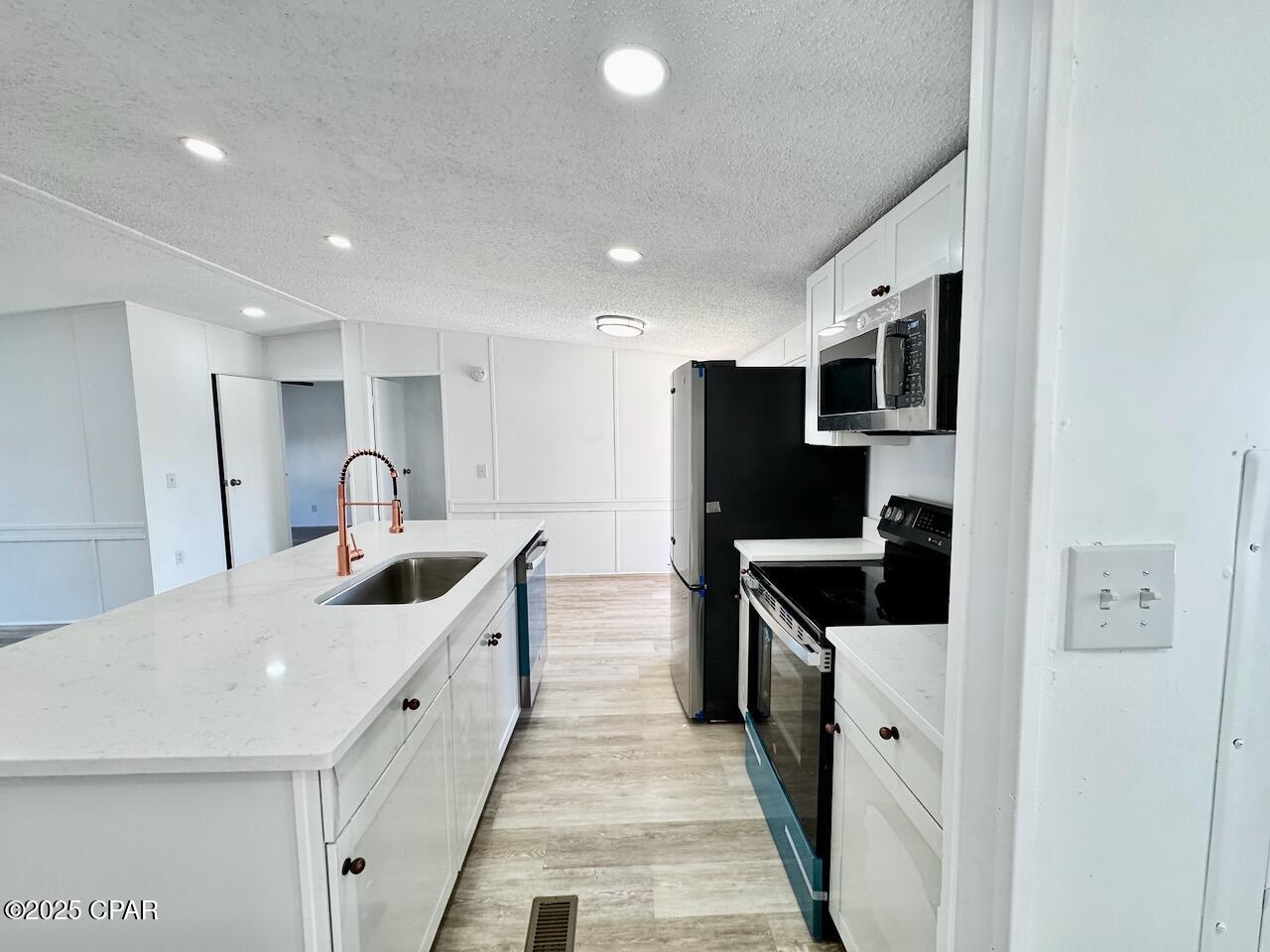 Image 21 For 327 Hibiscus Drive