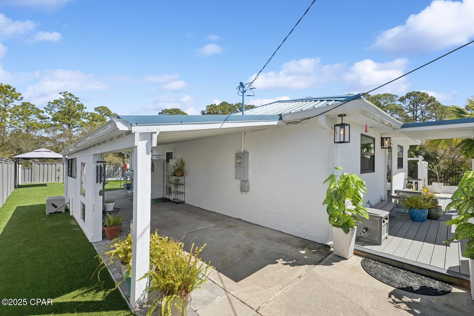 Image 20 For 21312 Hilltop Avenue