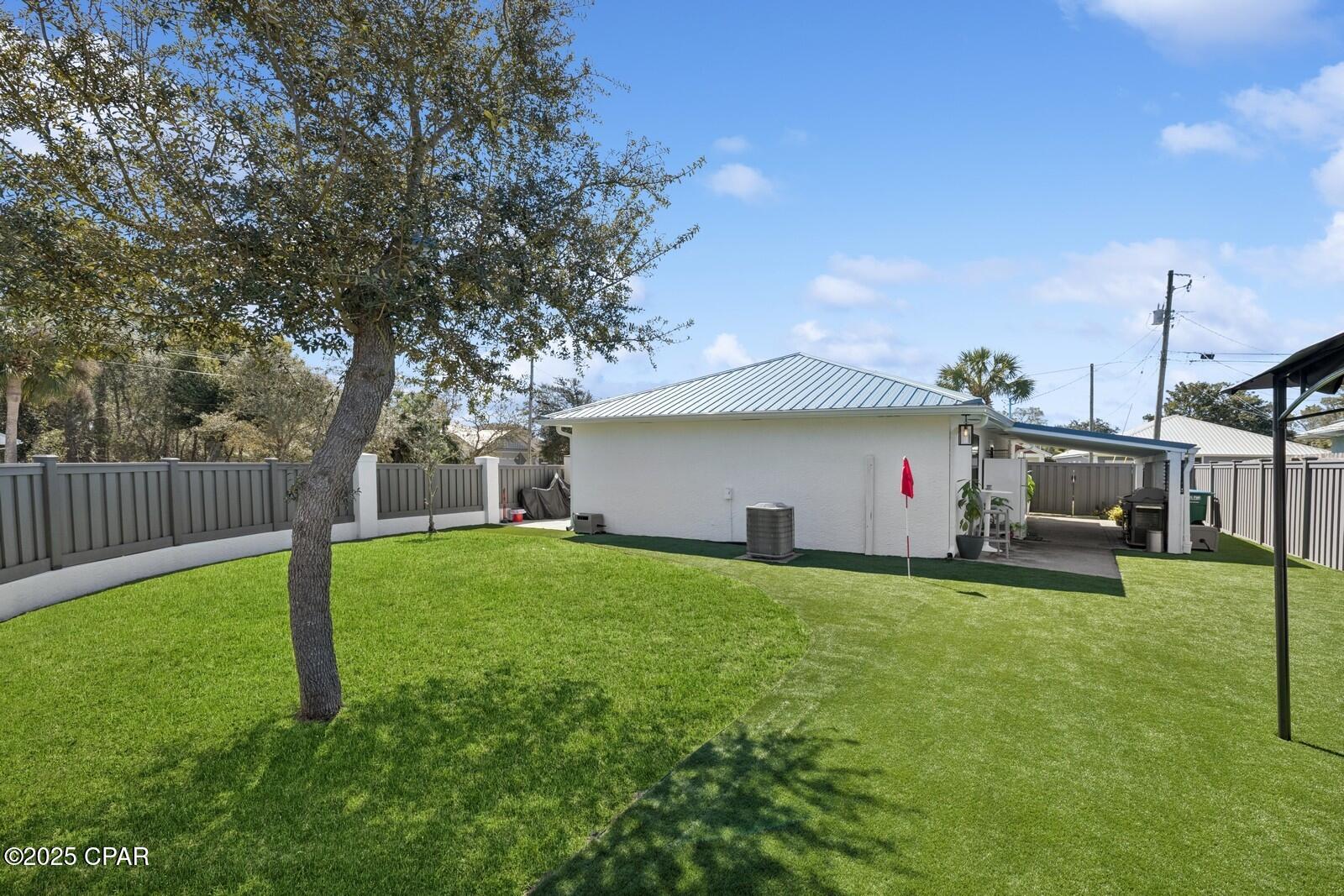 Image 3 For 21312 Hilltop Avenue