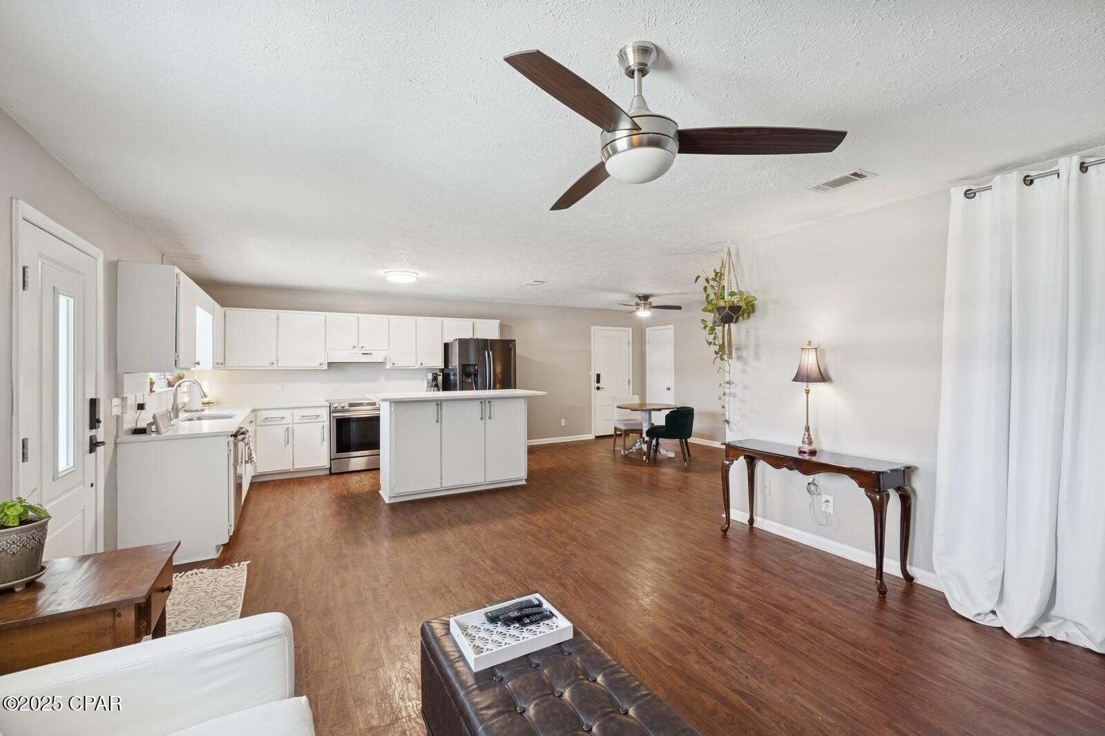 Image 65 For 21312 Hilltop Avenue