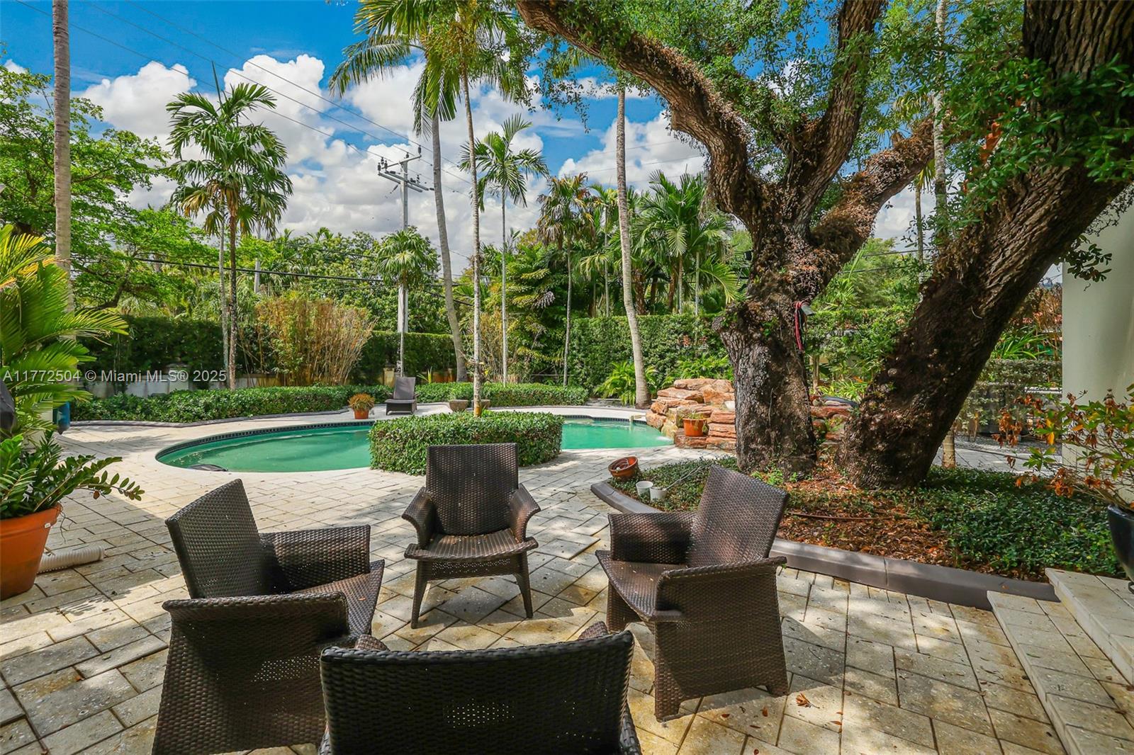 1049 Malaga Ave, Coral Gables FL 33134