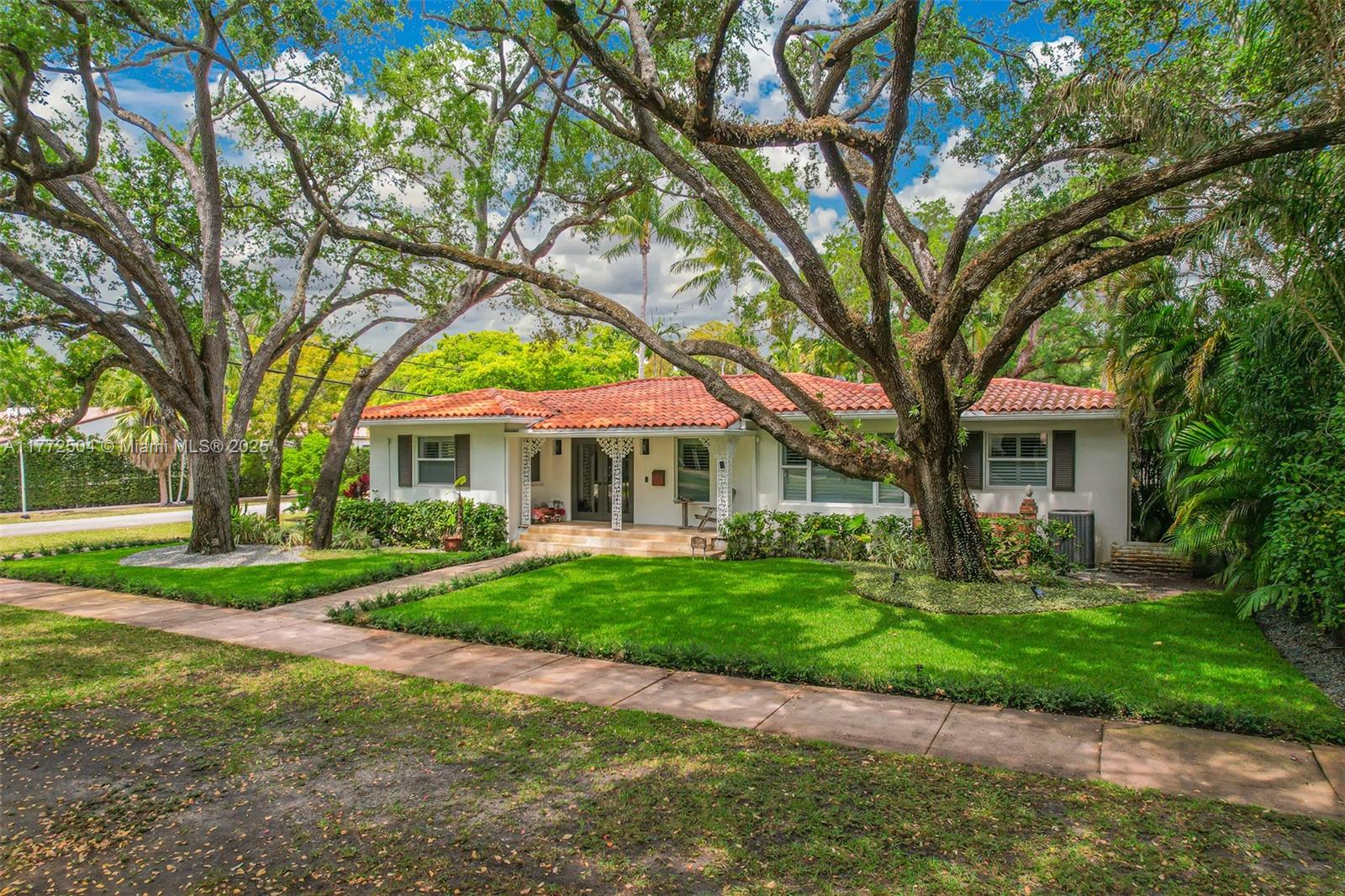 1049 Malaga Ave, Coral Gables FL 33134
