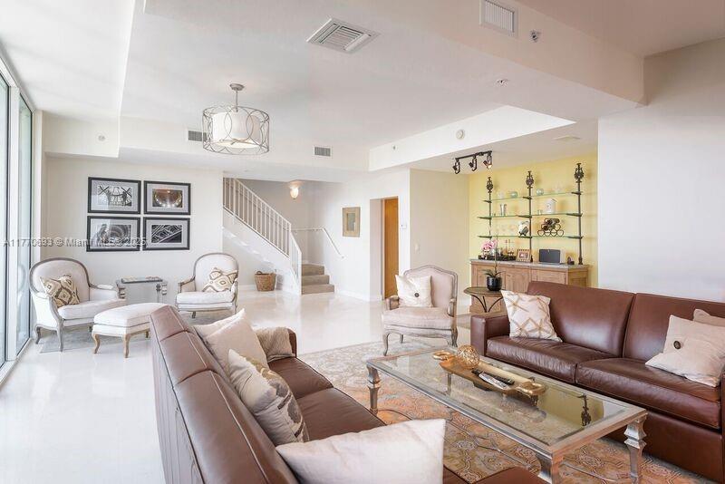 19400 Turnberry Way #PH221, Aventura FL 33180