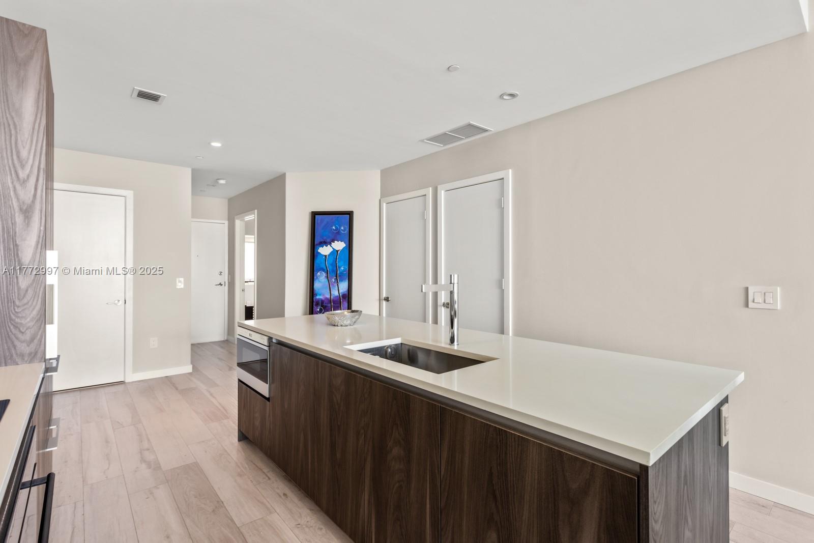480 NE 31st St #1005, Miami FL 33137