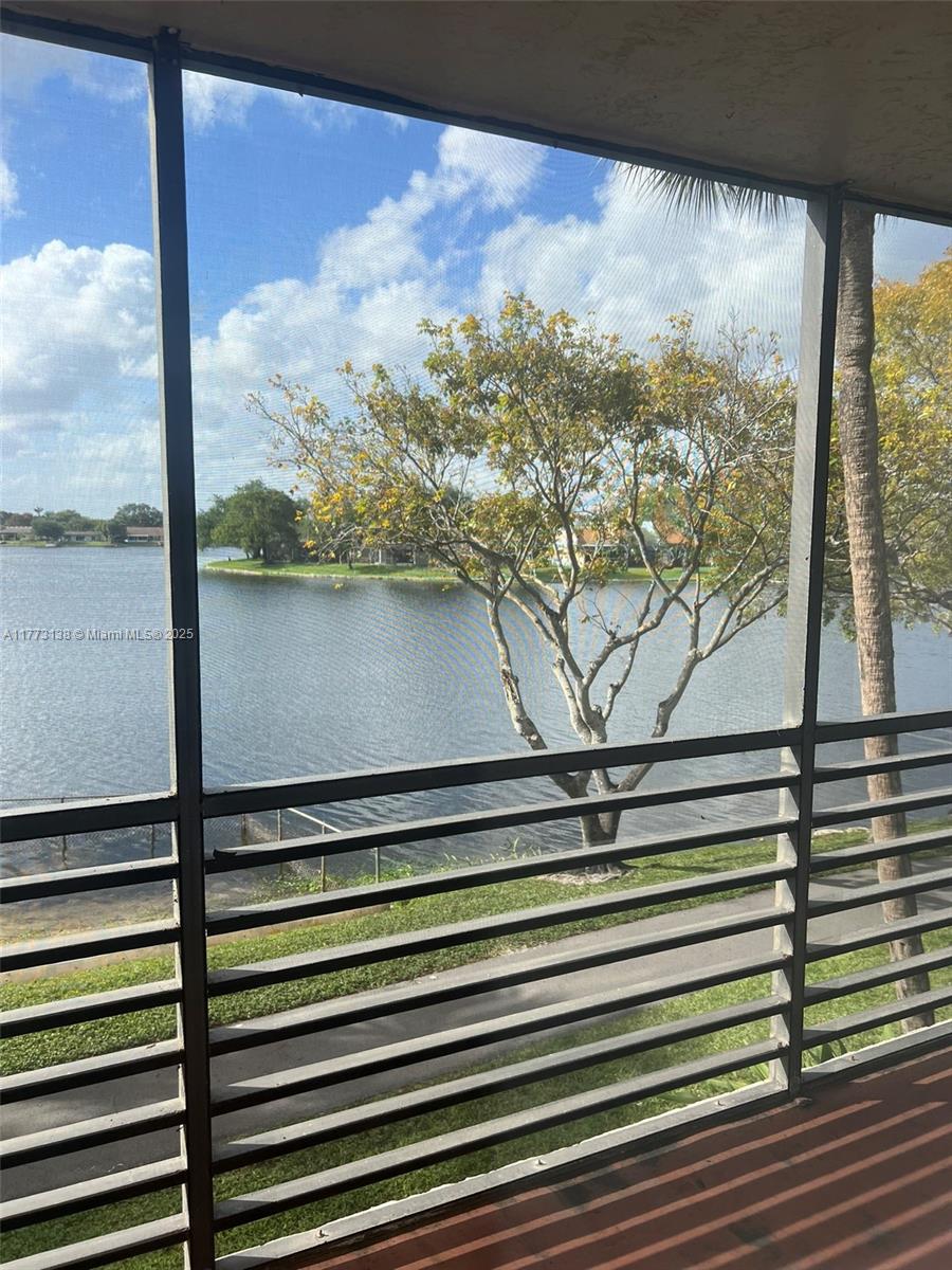 Colony Point 3 Condo