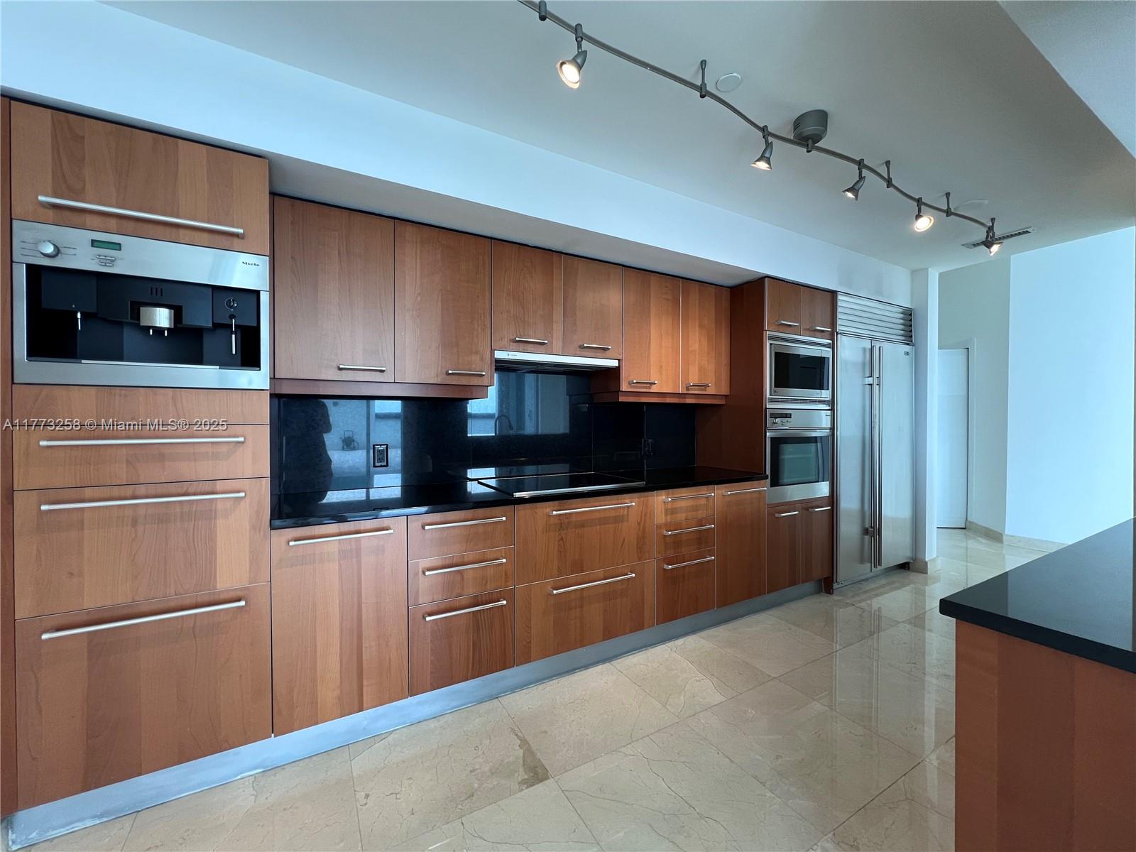 1331 Brickell Bay Dr #711, Miami FL 33131