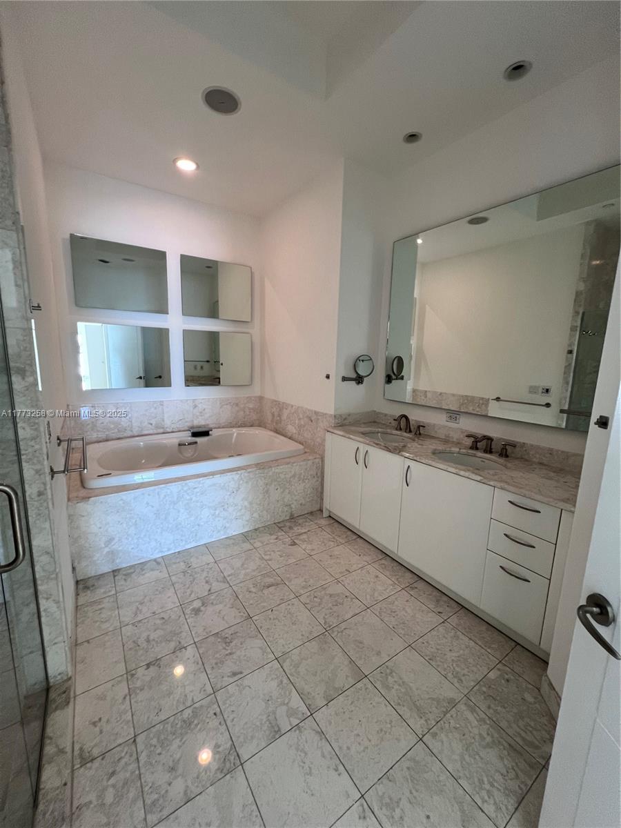 1331 Brickell Bay Dr #711, Miami FL 33131