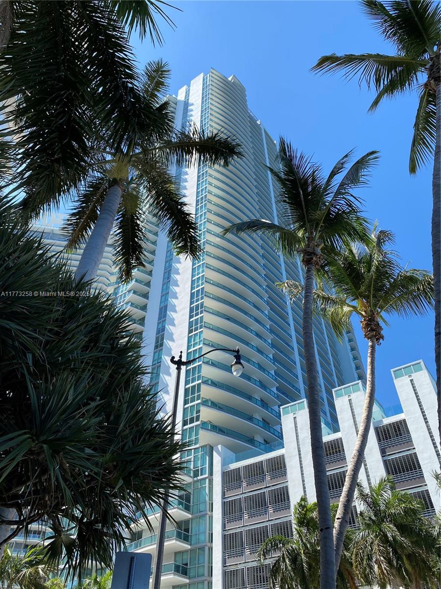1331 Brickell Bay Dr #711, Miami FL 33131