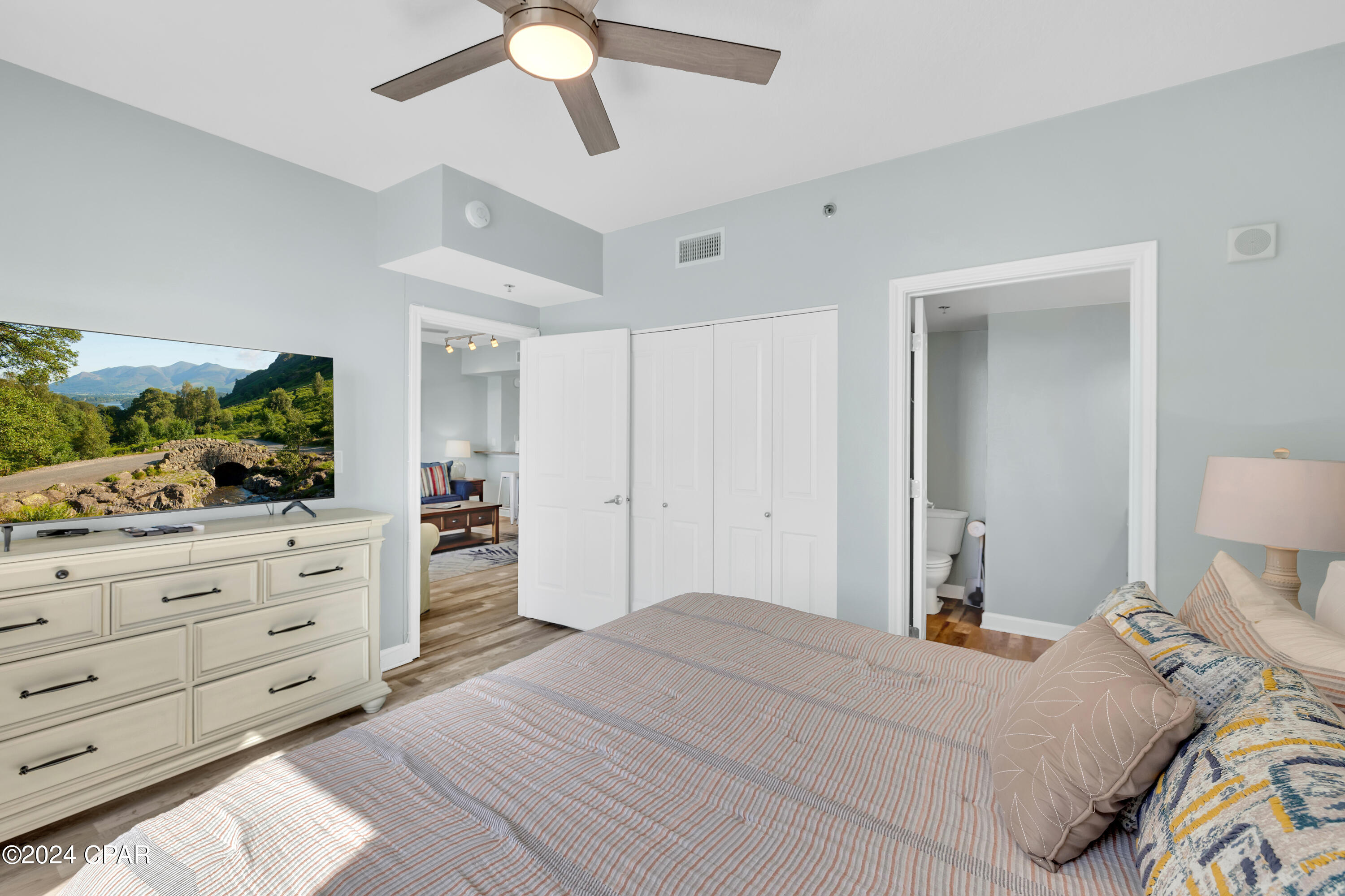 Image 3 For 9900 Thomas Drive 1118