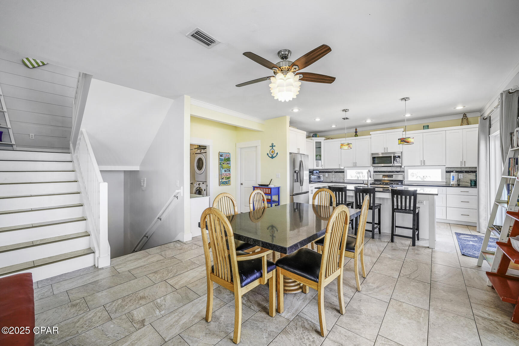 Image 5 For 123 Sapodilla Lane