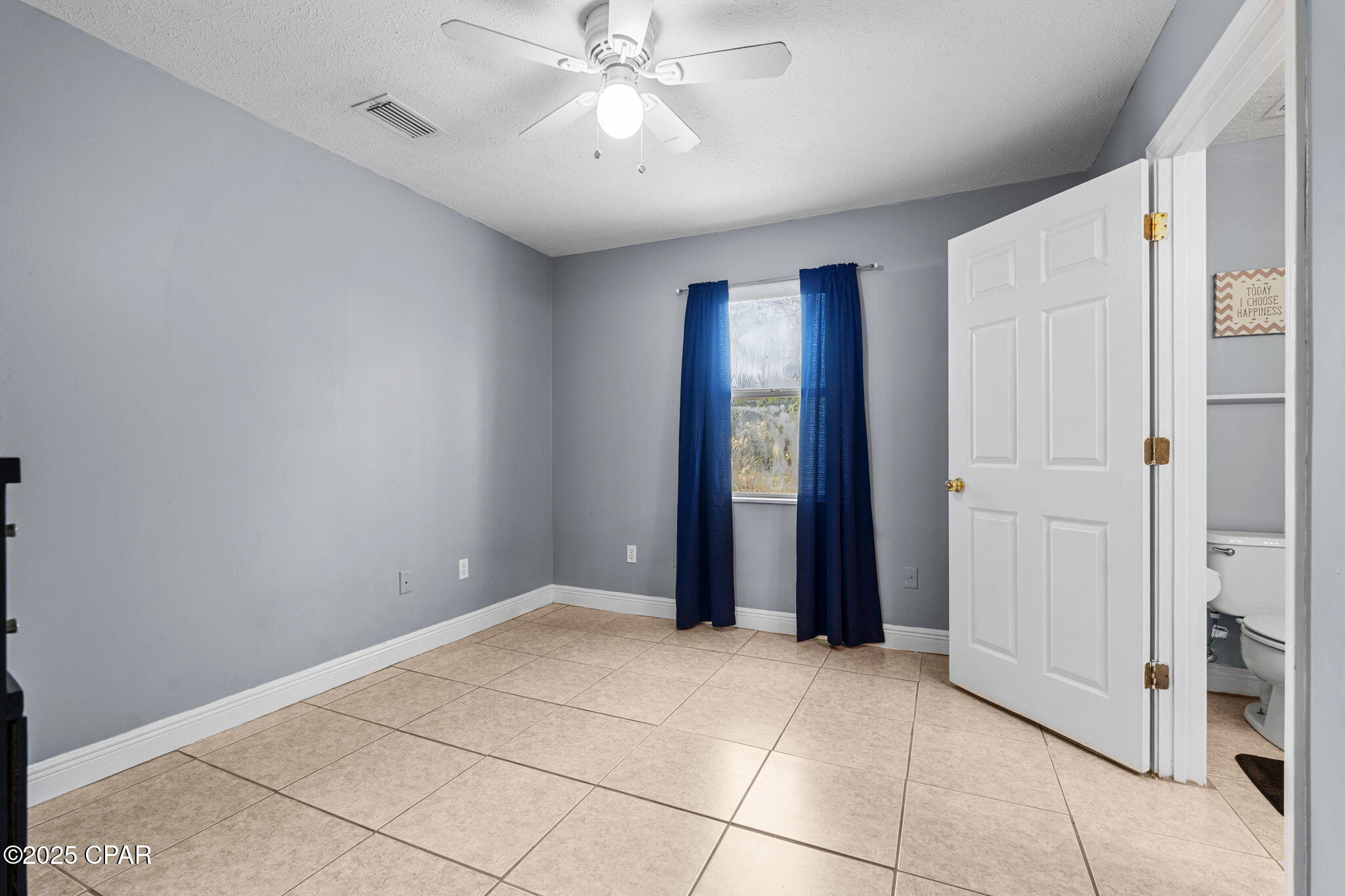 Image 14 For 897 Beach Way
