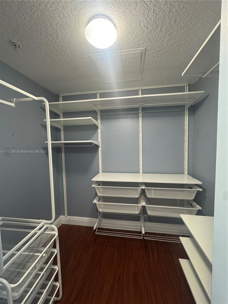 1800 N Bayshore Dr #1404, Miami FL 33132