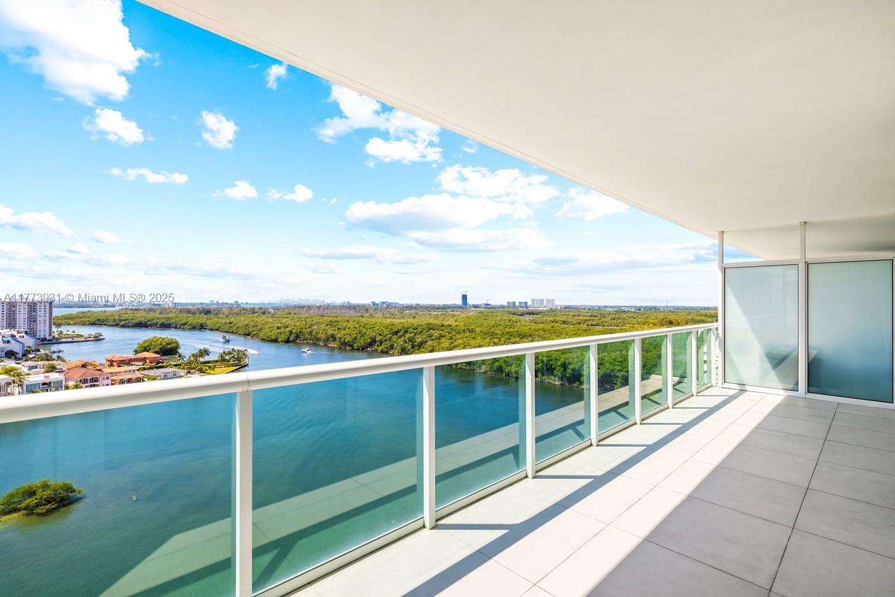 Apartamento en Venta en Sunny Isles Beach, FL