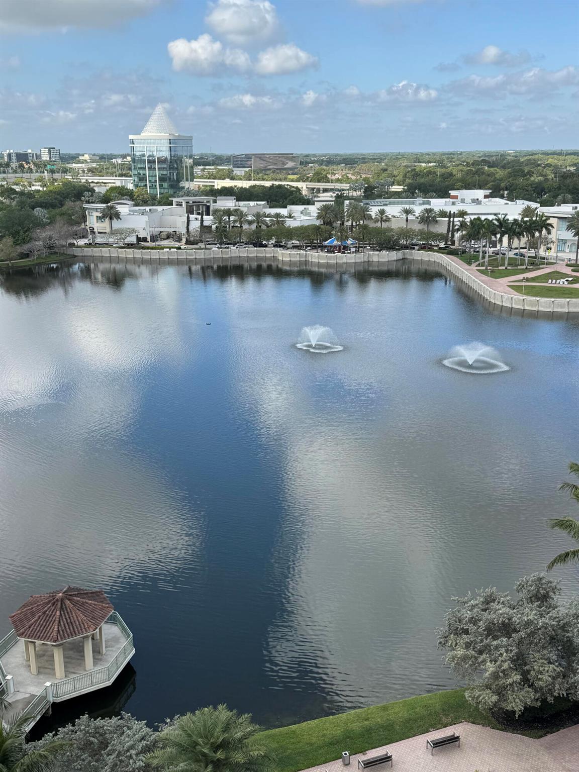 Image to showcase the property located at 3620 Gardens Parkway 1001b