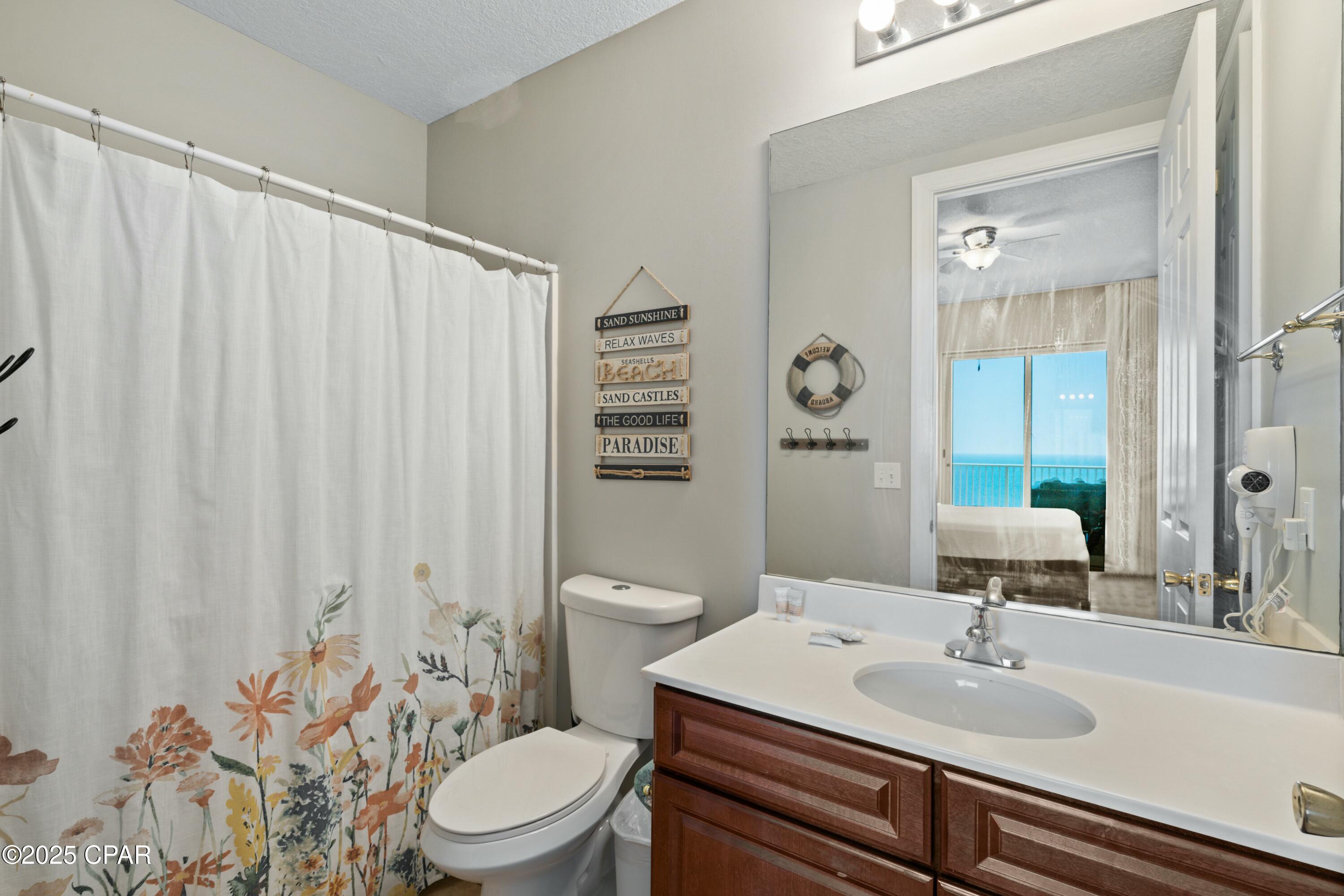 Image 30 For 10611 Front Beach Road 2001