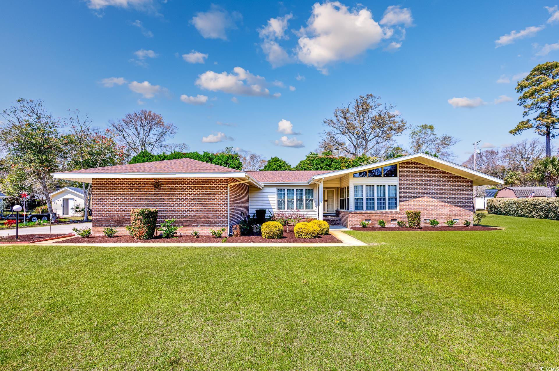 402 Colonial Circle Myrtle Beach, SC 29572