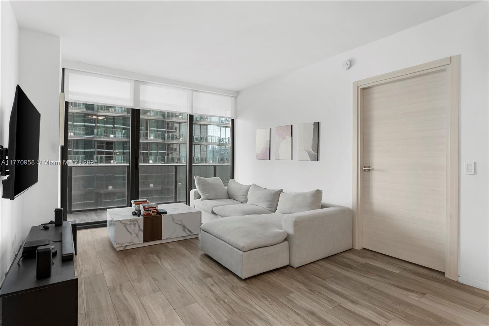 801 S Miami Ave #3207, Miami FL 33130
