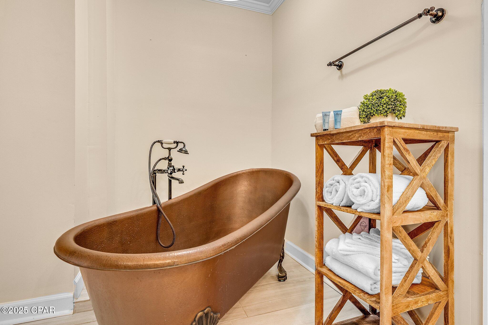 Image 11 For 6627 Thomas Drive 301