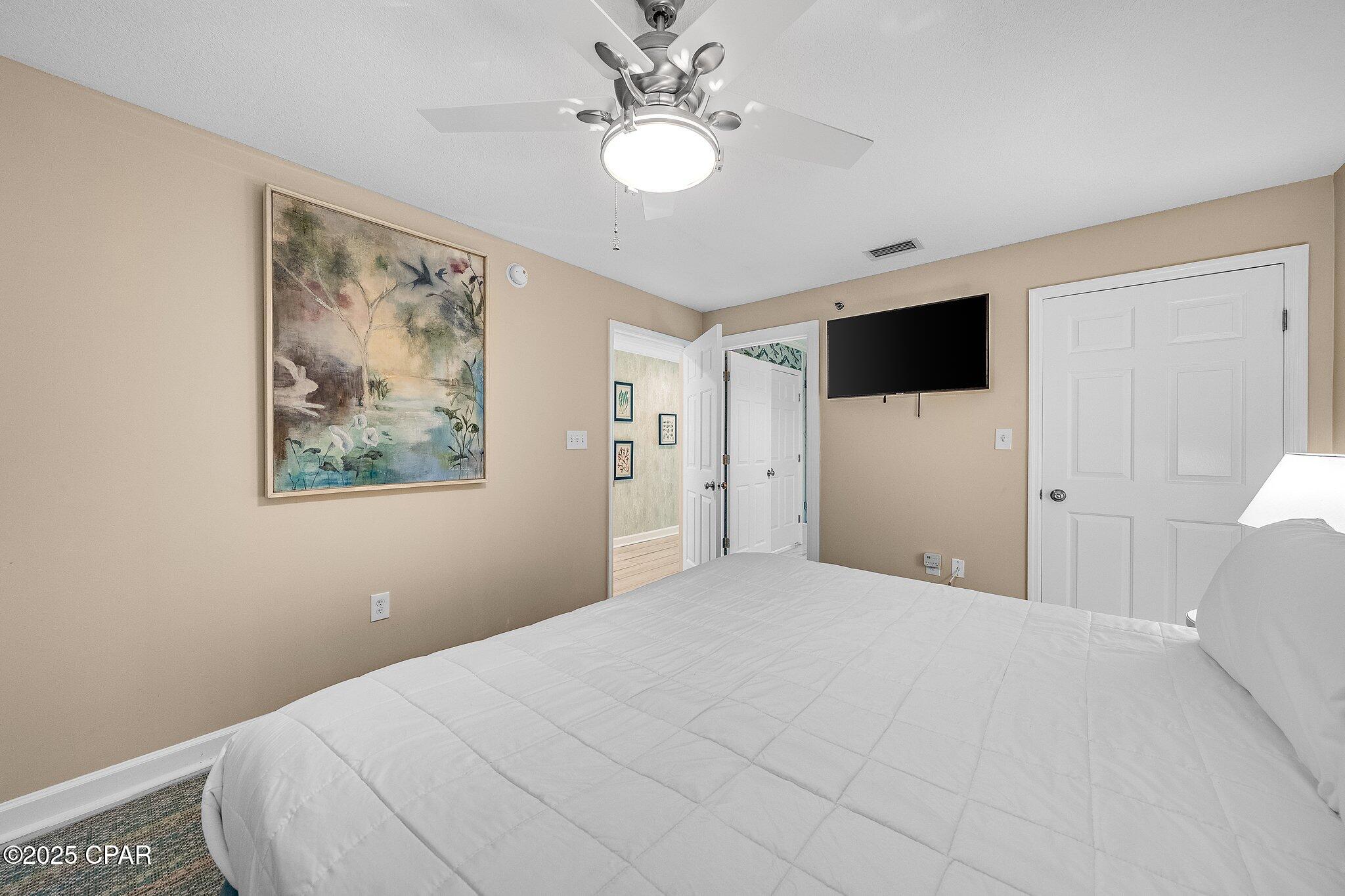 Image 14 For 6627 Thomas Drive 301