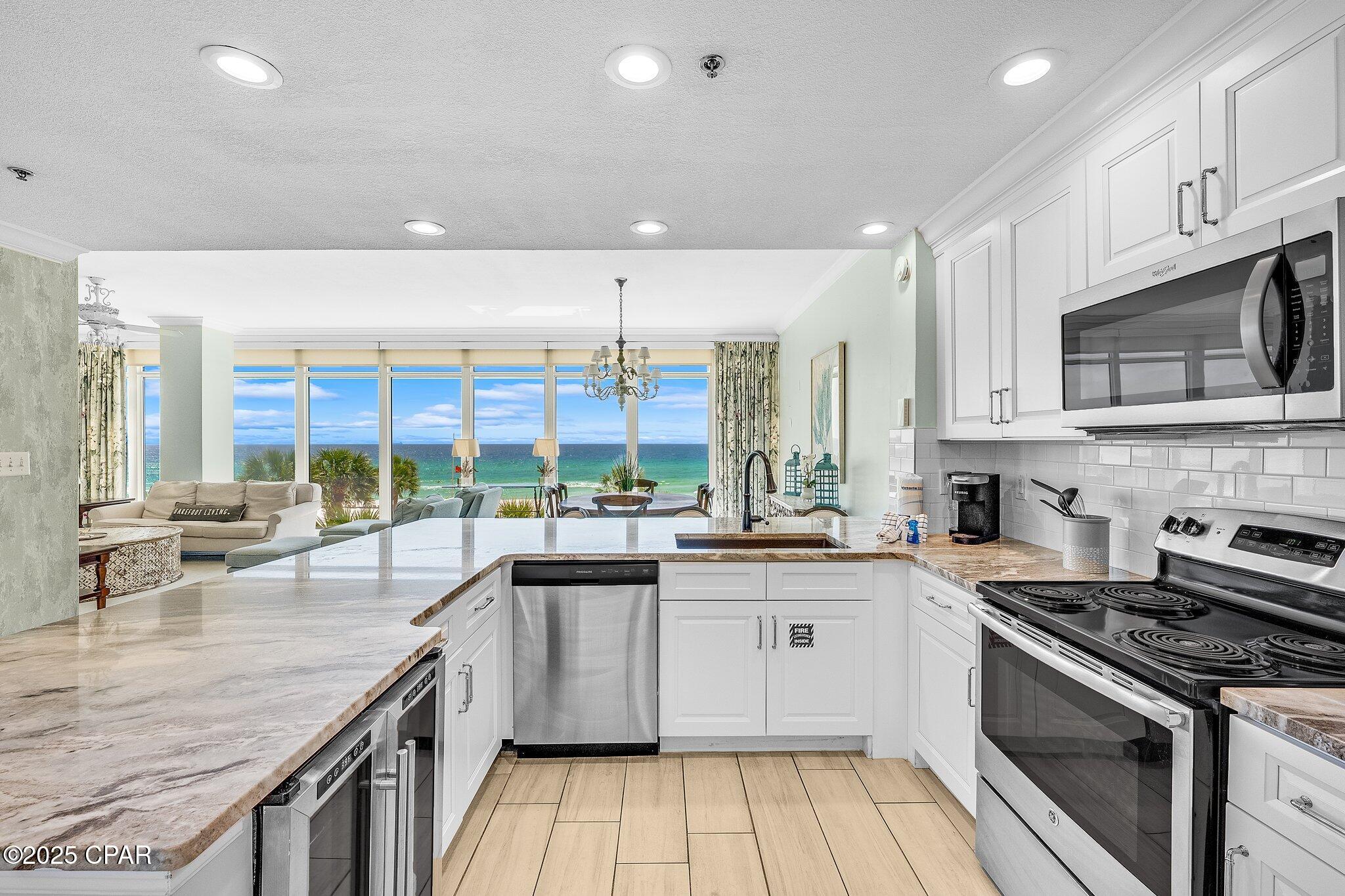 Image 18 For 6627 Thomas Drive 301