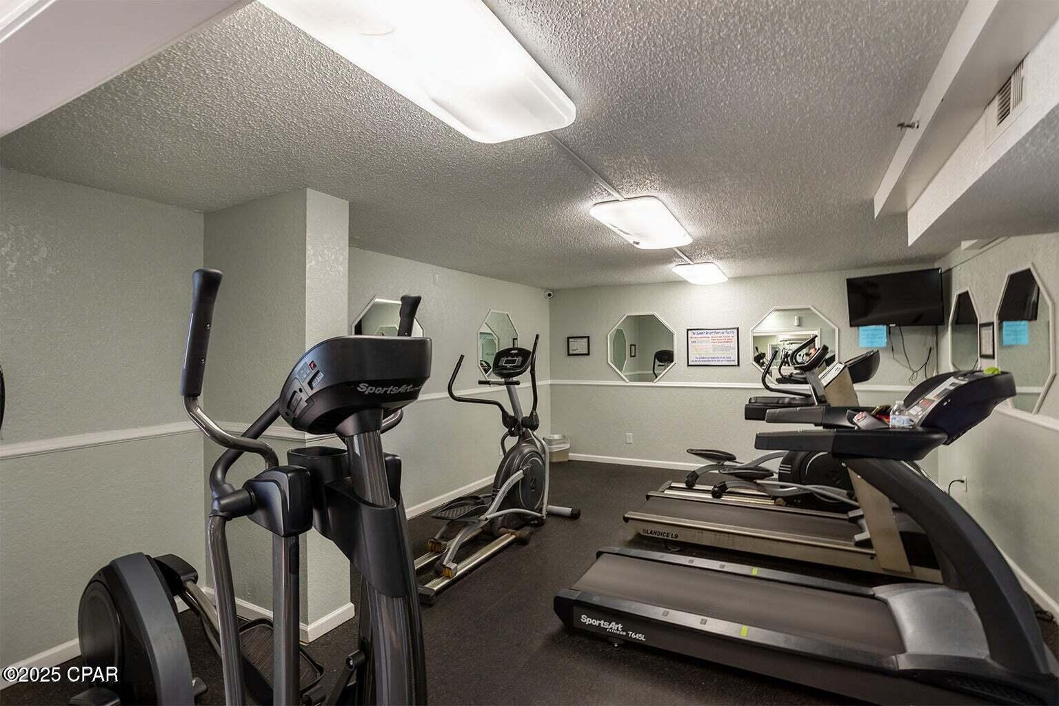 Image 39 For 8743 Thomas Drive 1328