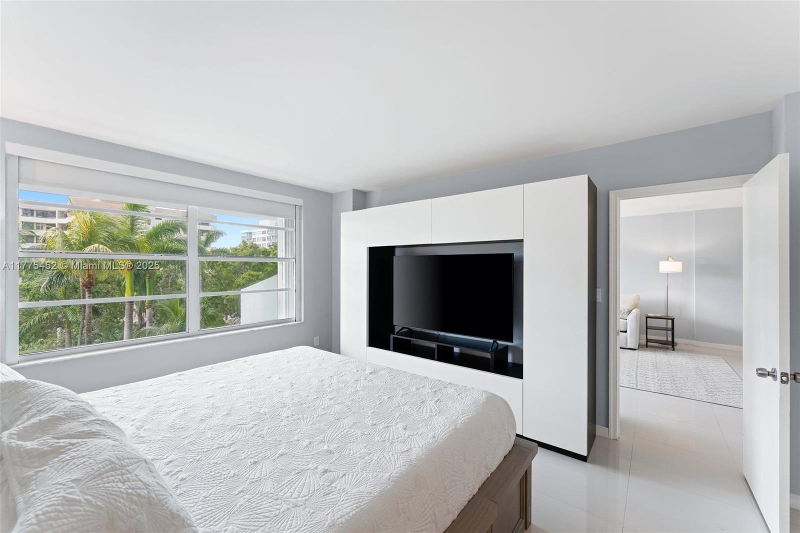 155 Ocean Lane Dr #407, Key Biscayne FL 33149