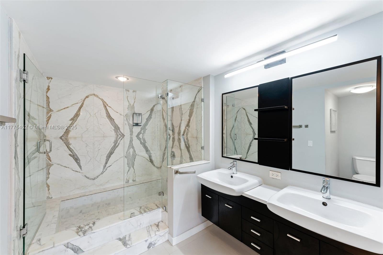 155 Ocean Lane Dr #407, Key Biscayne FL 33149