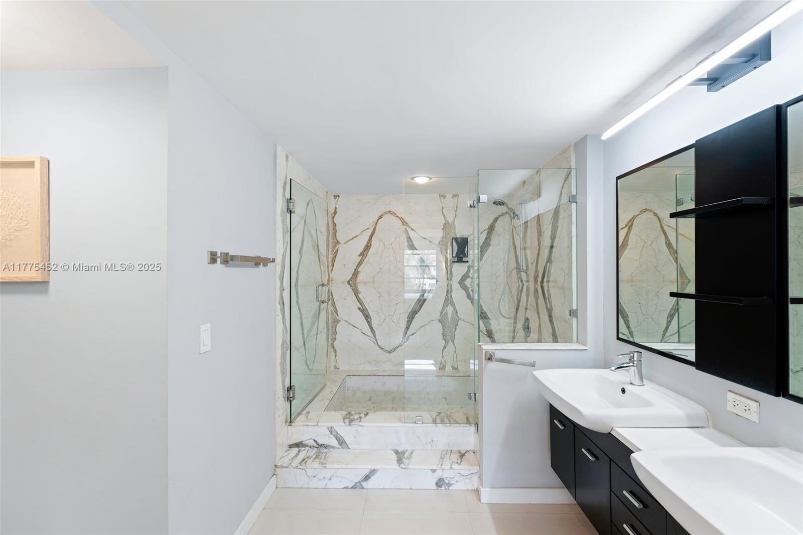 155 Ocean Lane Dr #407, Key Biscayne FL 33149