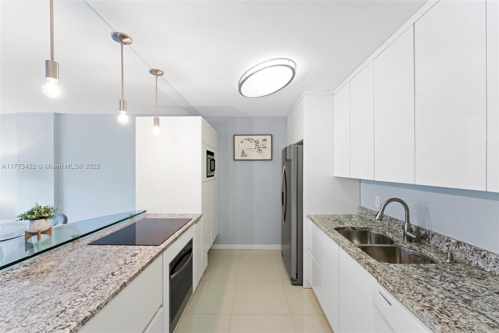 155 Ocean Lane Dr #407, Key Biscayne FL 33149
