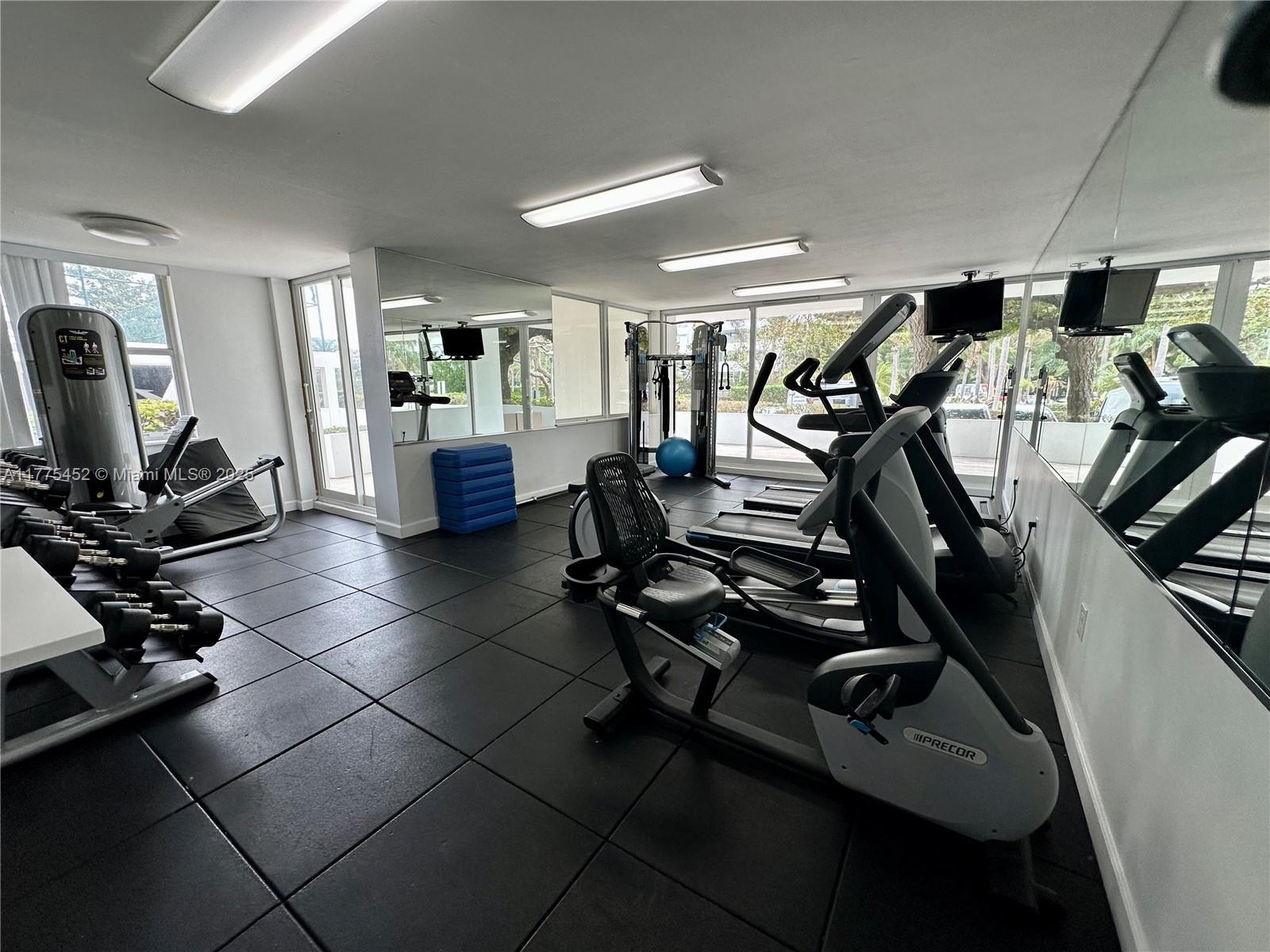 155 Ocean Lane Dr #407, Key Biscayne FL 33149