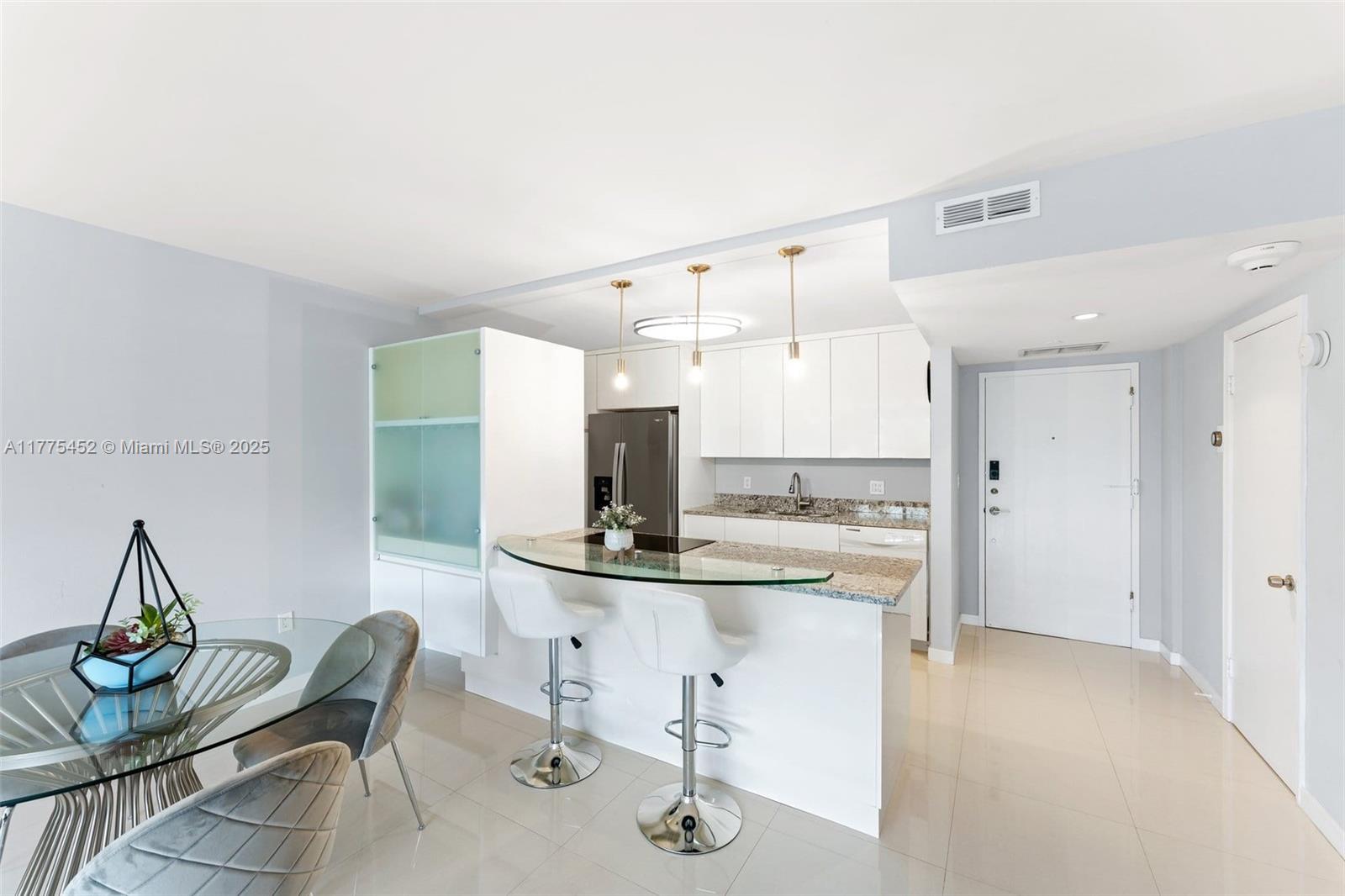 155 Ocean Lane Dr #407, Key Biscayne FL 33149