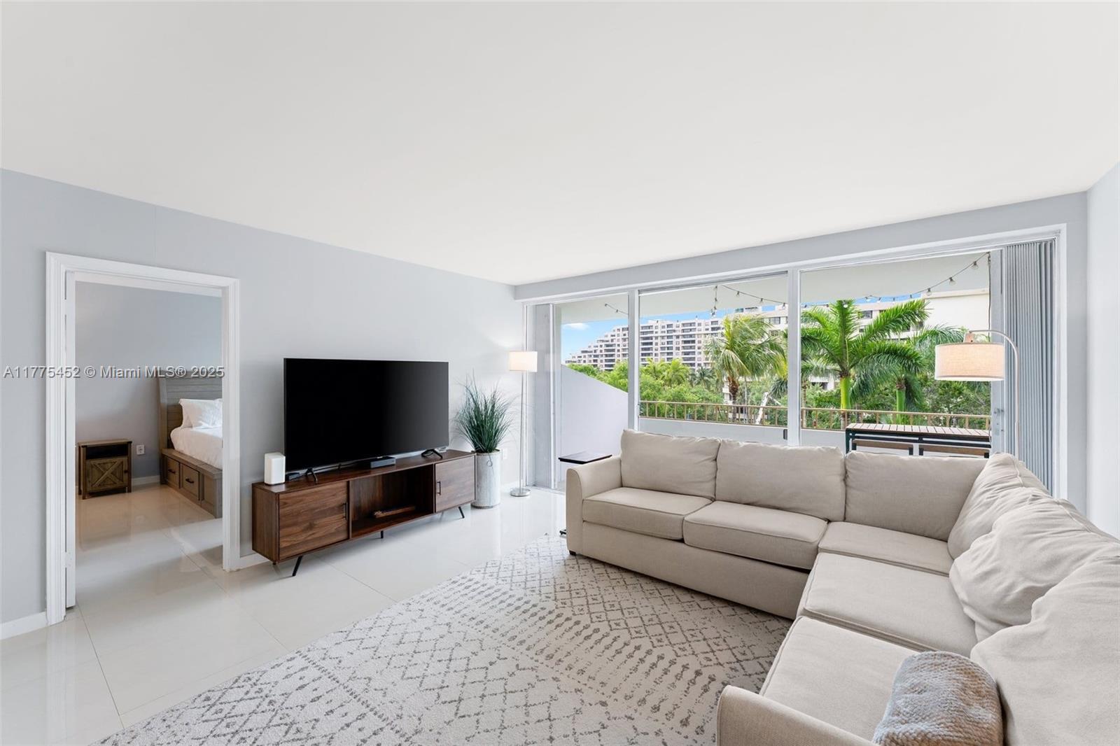 155 Ocean Lane Dr #407, Key Biscayne FL 33149