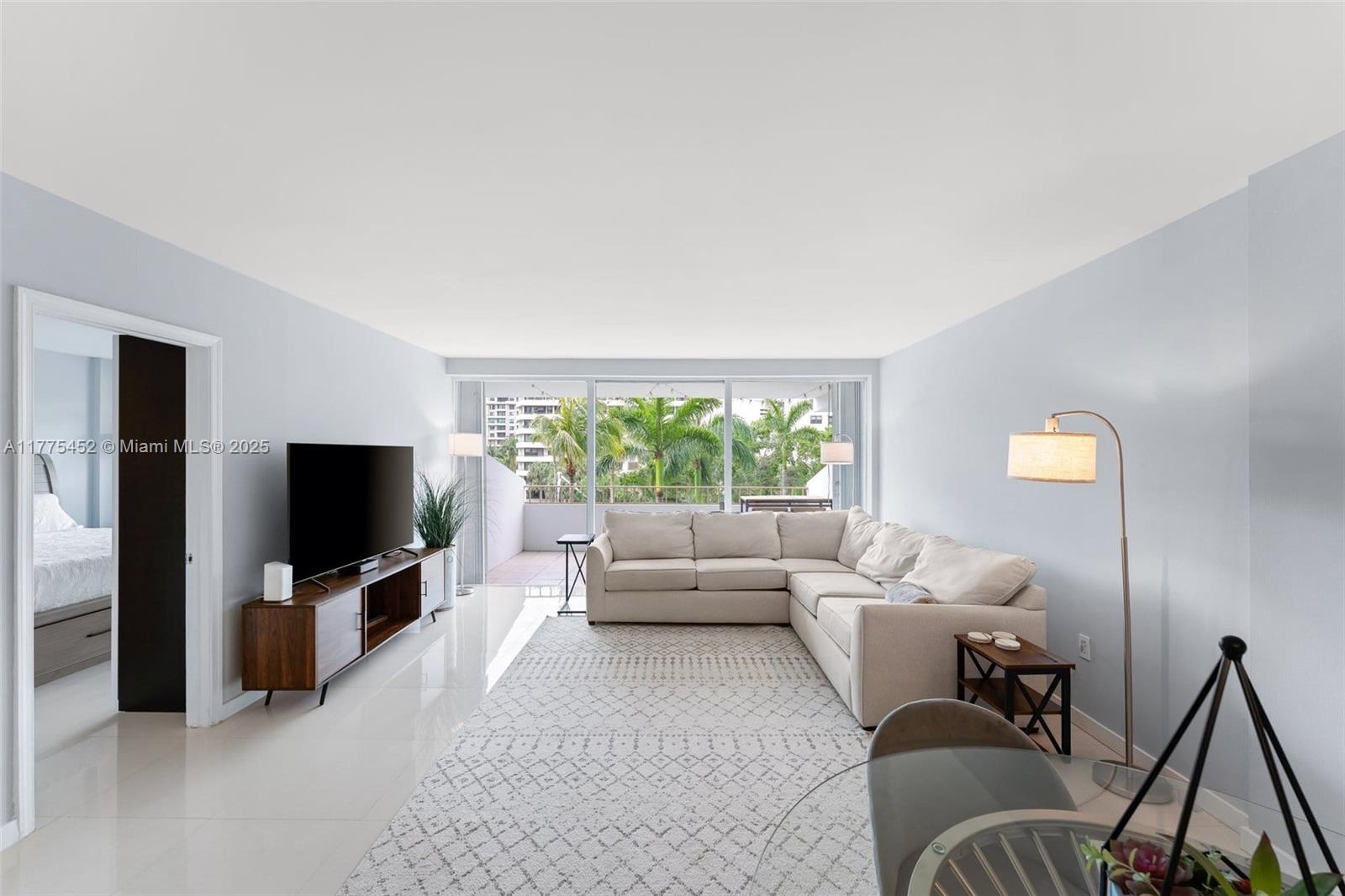 155 Ocean Lane Dr #407, Key Biscayne FL 33149
