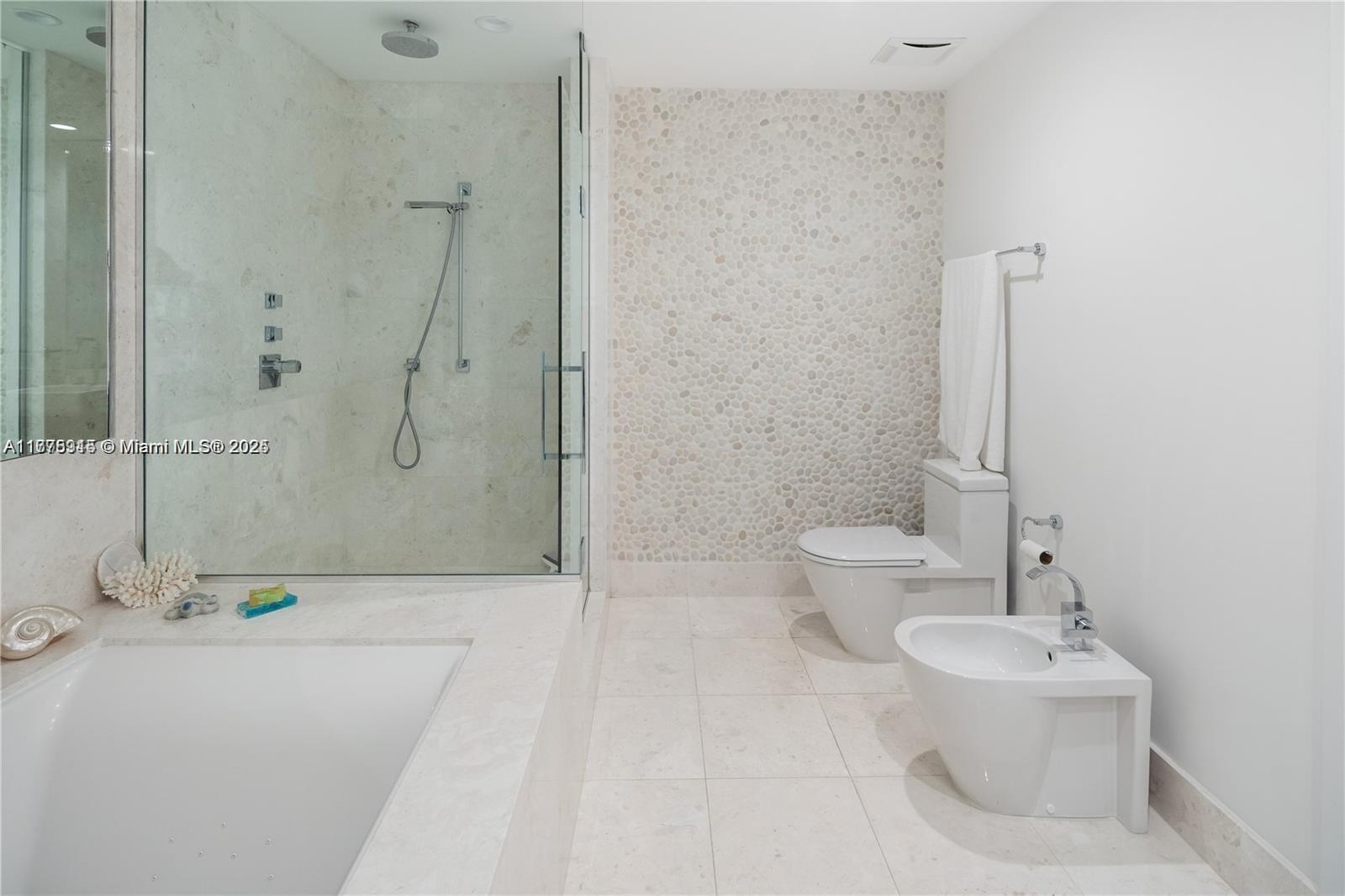 17121 Collins Ave #1703, Sunny Isles Beach FL 33160
