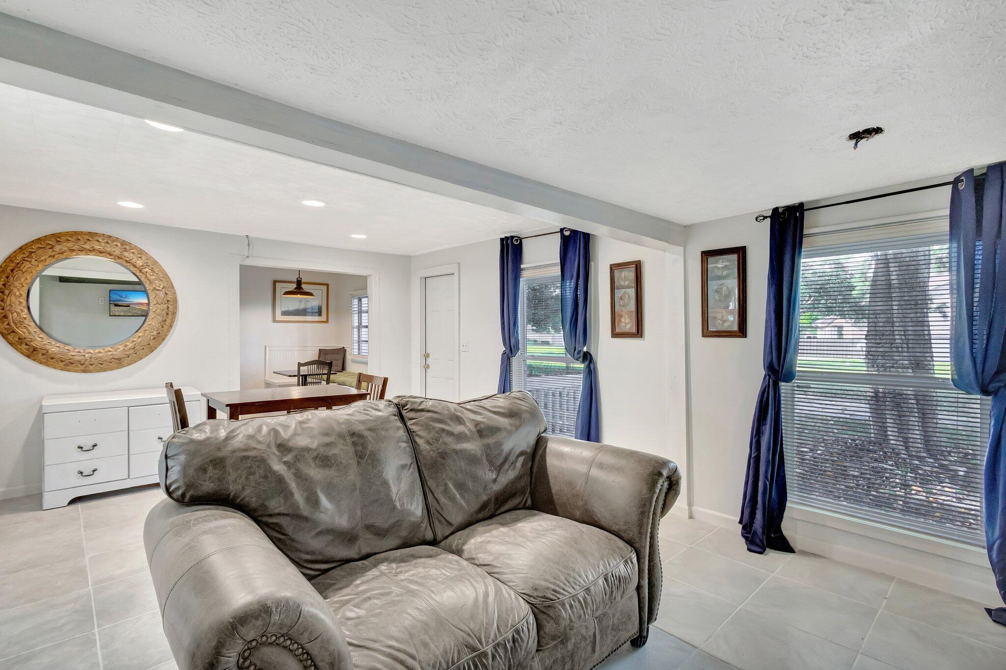 Homes for sale in Fort Pierce, FL | 3539 Edwards Road, Fort Pierce, FL 34981 | MLS# R11077716