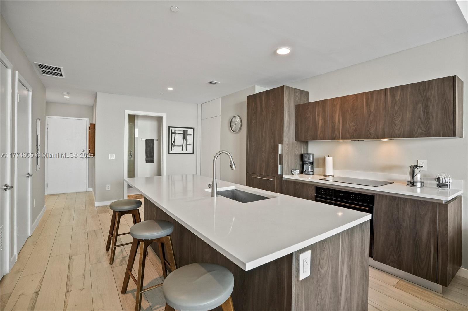 480 NE 31st St #4604, Miami FL 33137