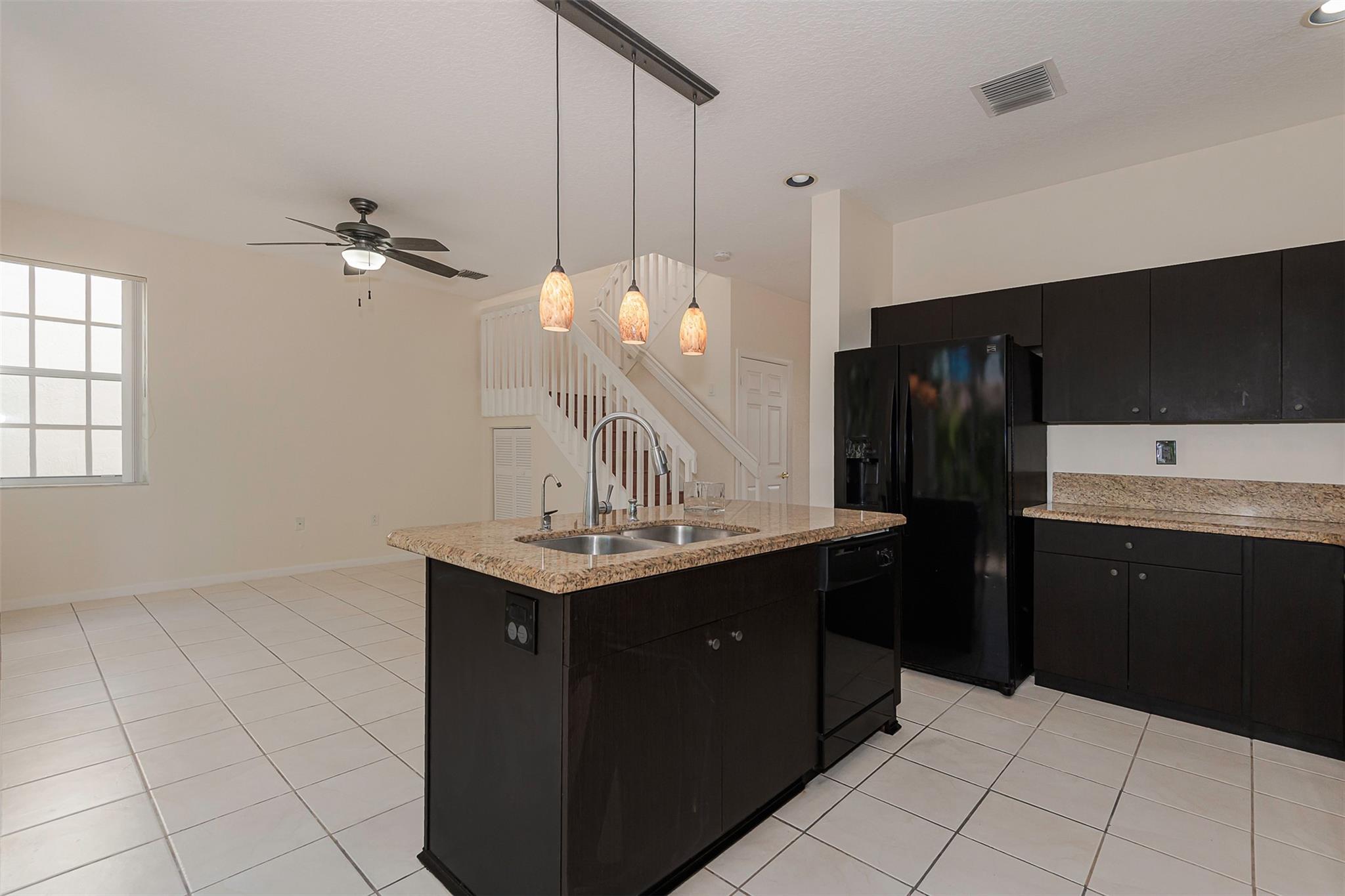 Photo 9 of home located at 18798 SW 28th St 18798, Miramar FL