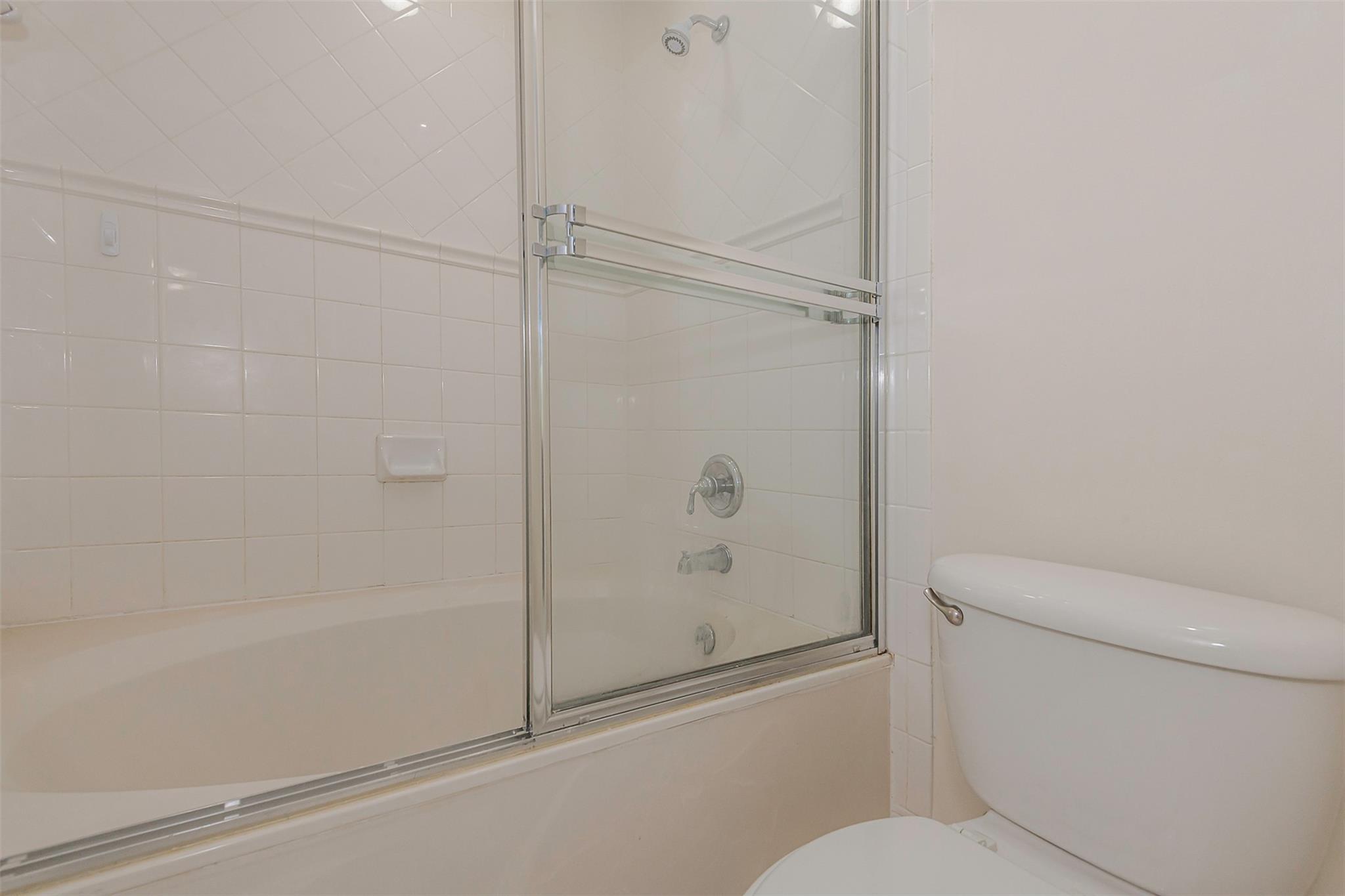 Photo 18 of home located at 18798 SW 28th St 18798, Miramar FL