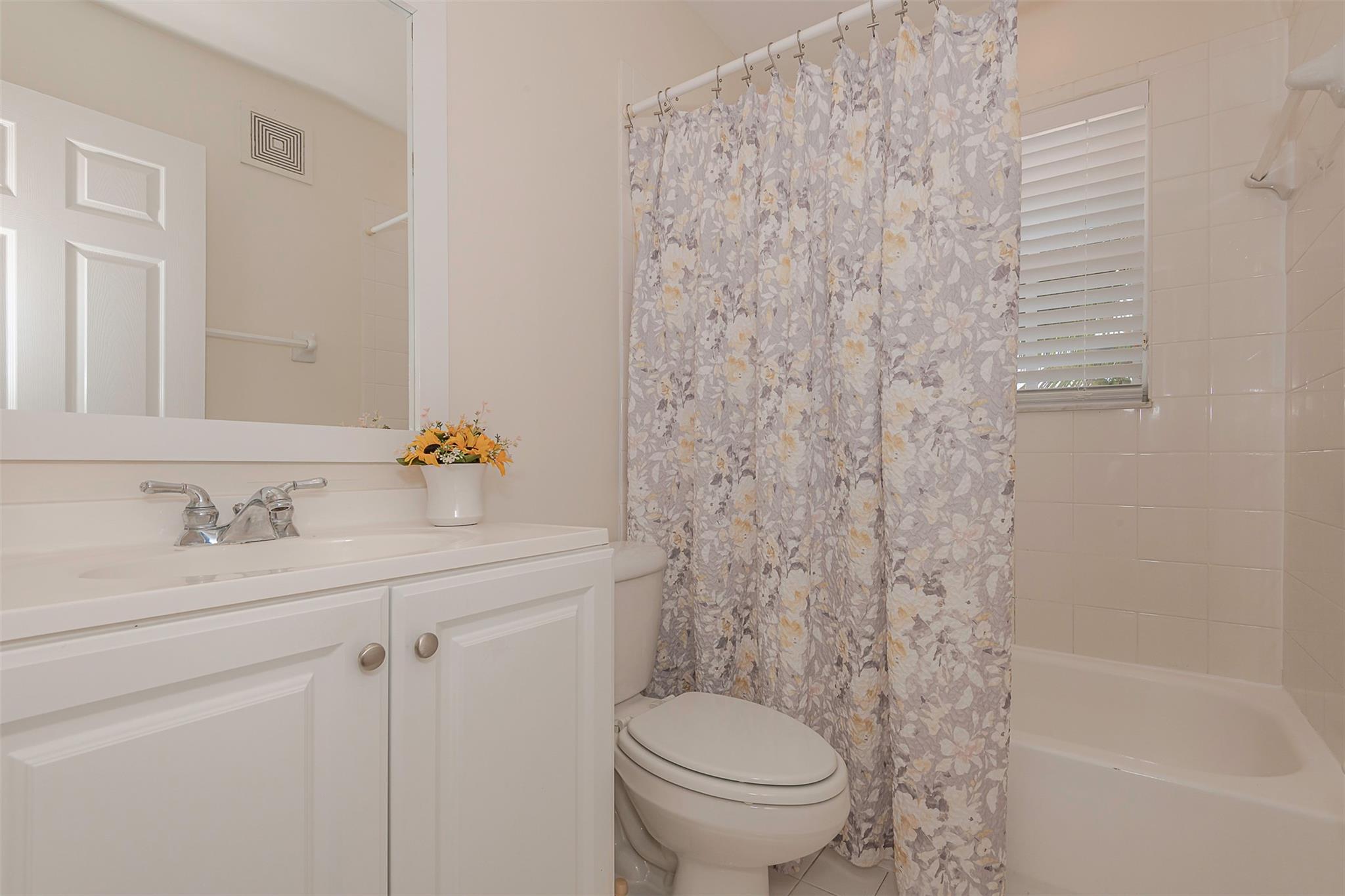 Photo 21 of home located at 18798 SW 28th St 18798, Miramar FL