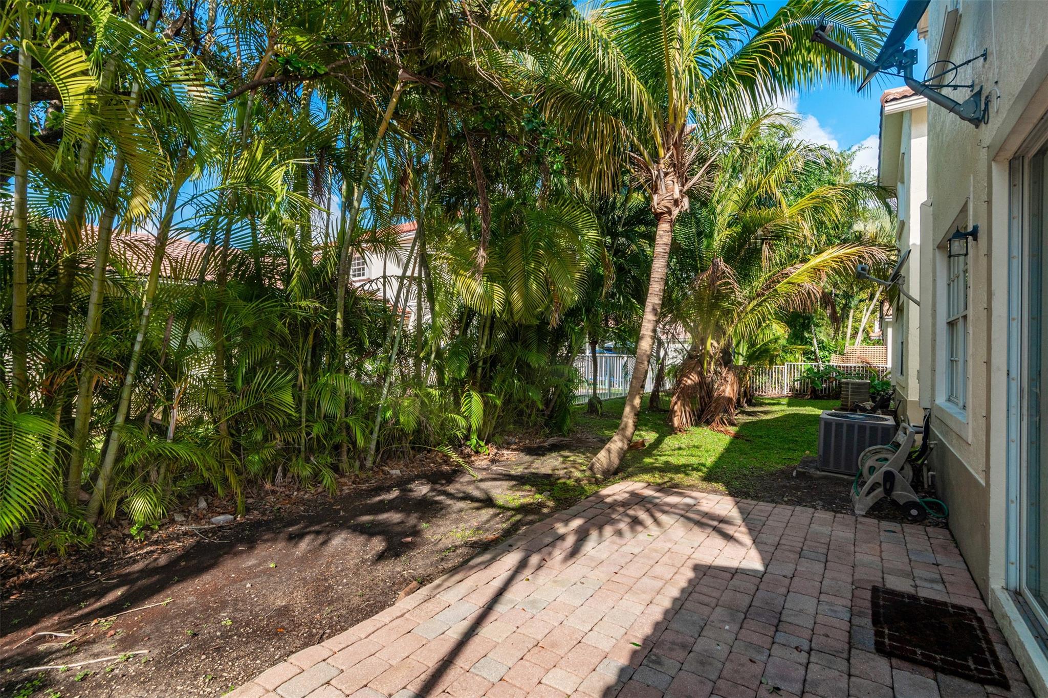 Photo 27 of home located at 18798 SW 28th St 18798, Miramar FL