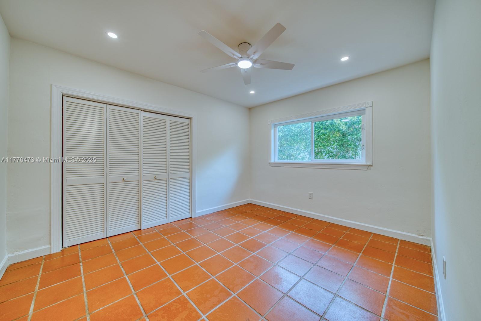 1435 Blue Rd