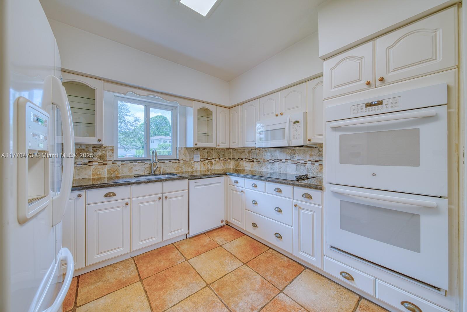 1435 Blue Rd